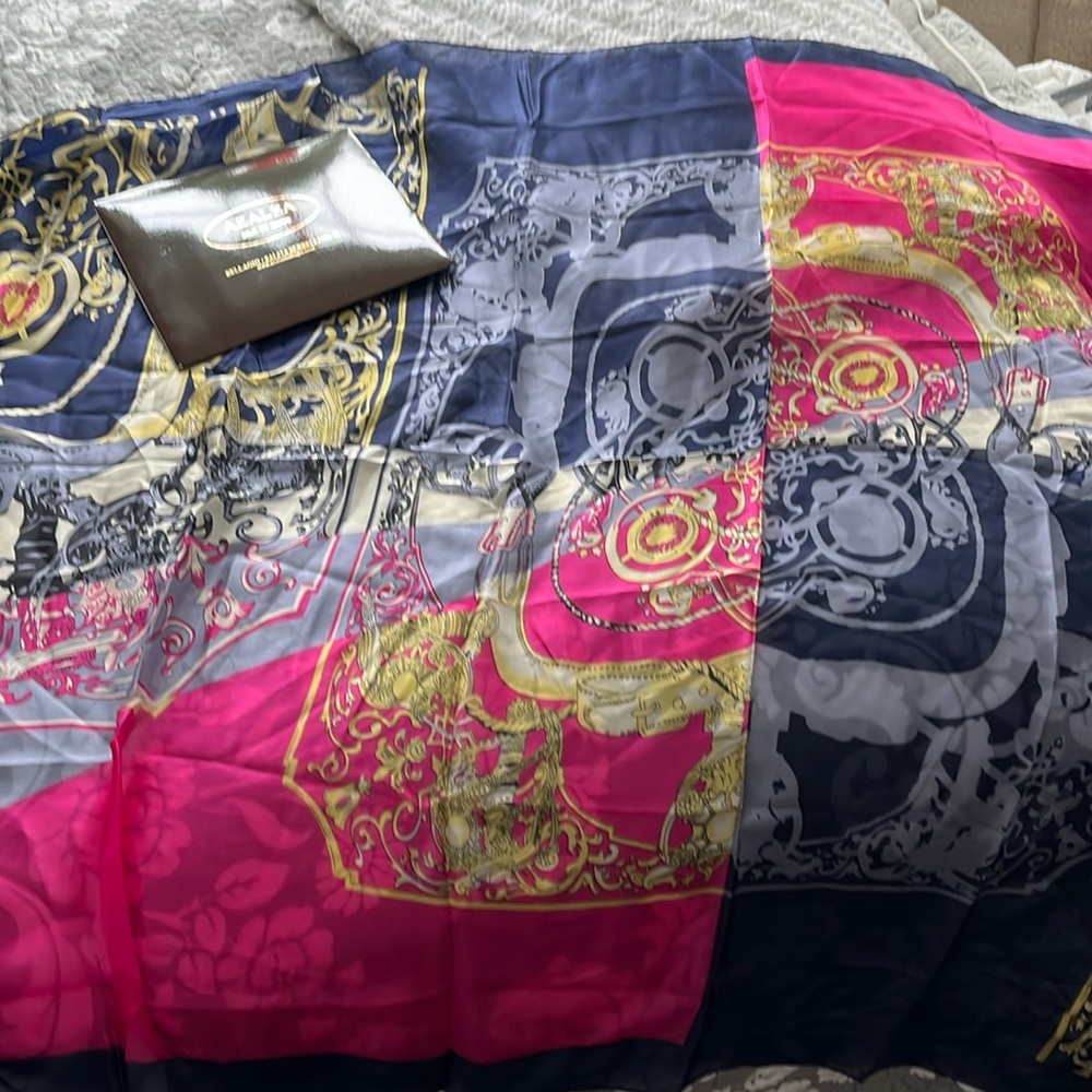 Beautiful Silk scarf from Italy. Brand new in packaging